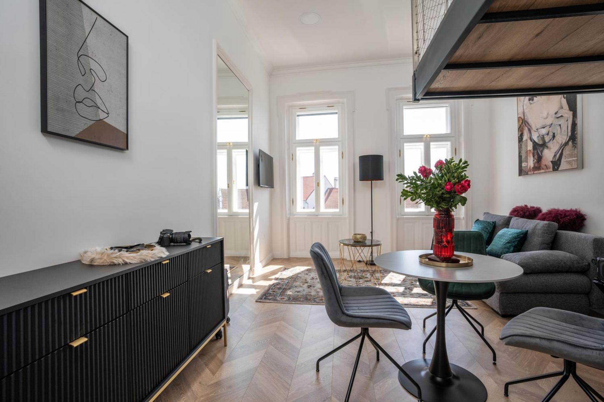V62 Studio Apartments- Downtown Sopron Šoproň Exteriér fotografie